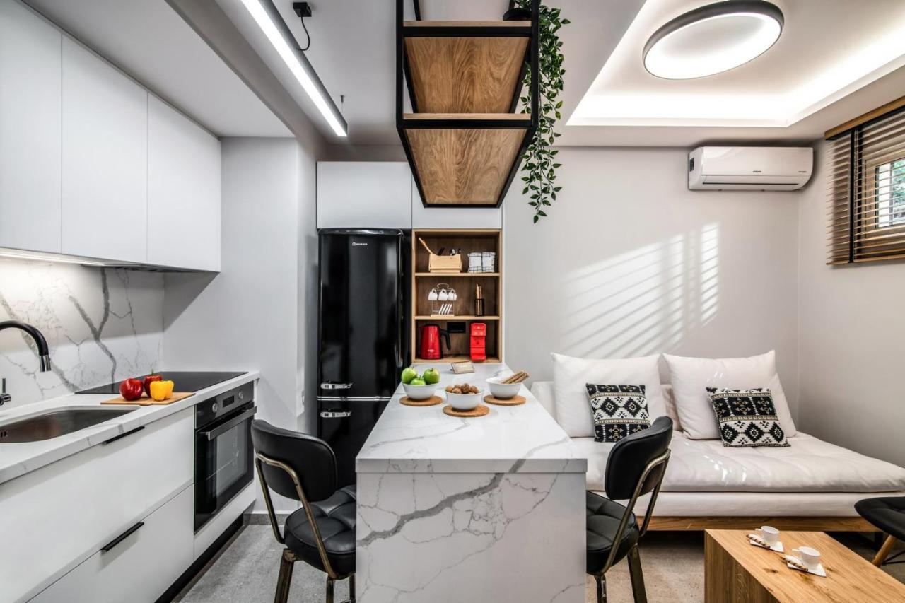 The Big Little One. Stylish & Convenient Apartment Iraklion Buitenkant foto