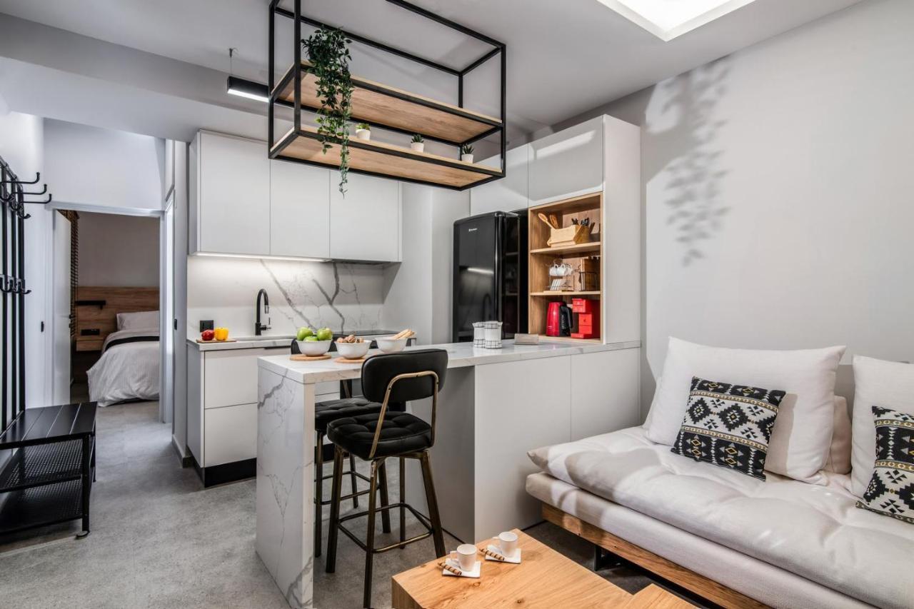 The Big Little One. Stylish & Convenient Apartment Iraklion Buitenkant foto