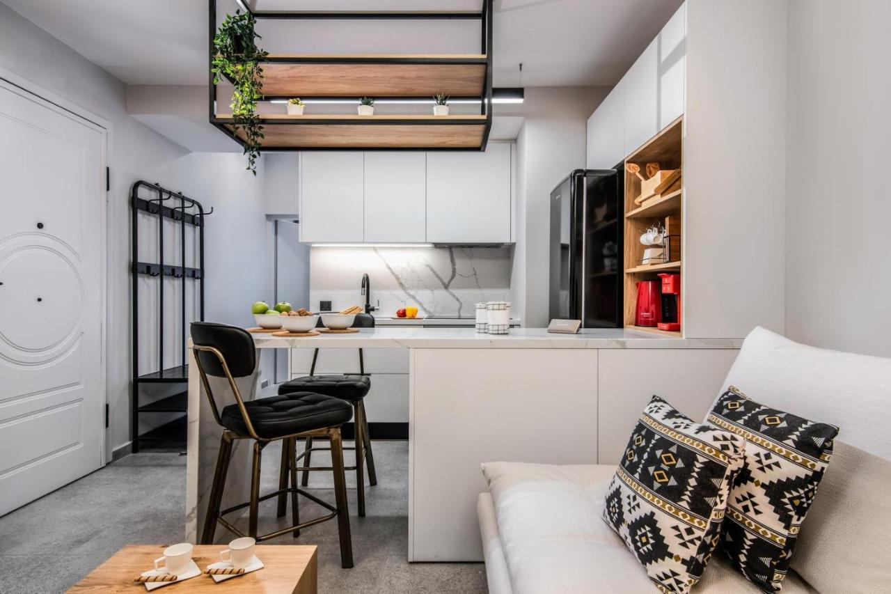 The Big Little One. Stylish & Convenient Apartment Iraklion Buitenkant foto